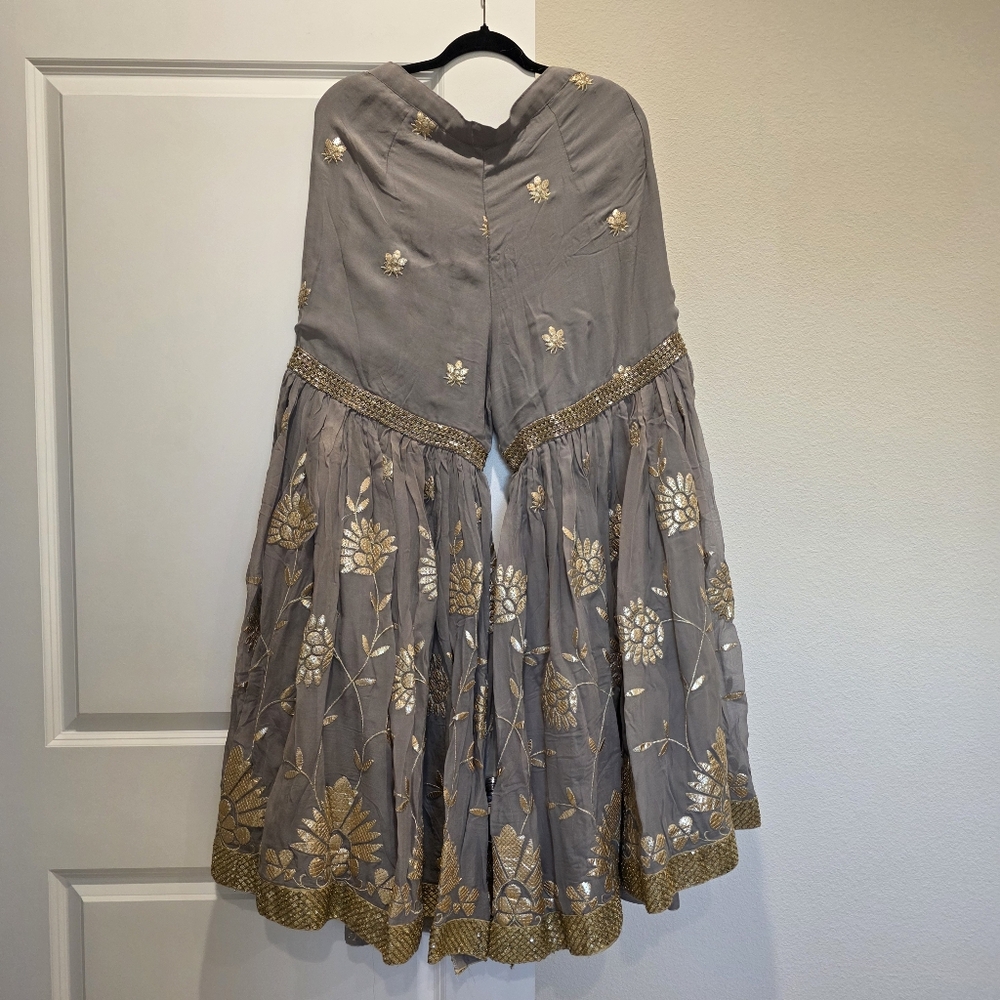 Gray and Gold Floral Embroidered Kurta Gharara with Dupatta - L/XL - Picture 4 of 13